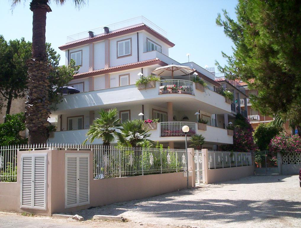 Sea House Apartment San Benedetto del Tronto Exterior photo